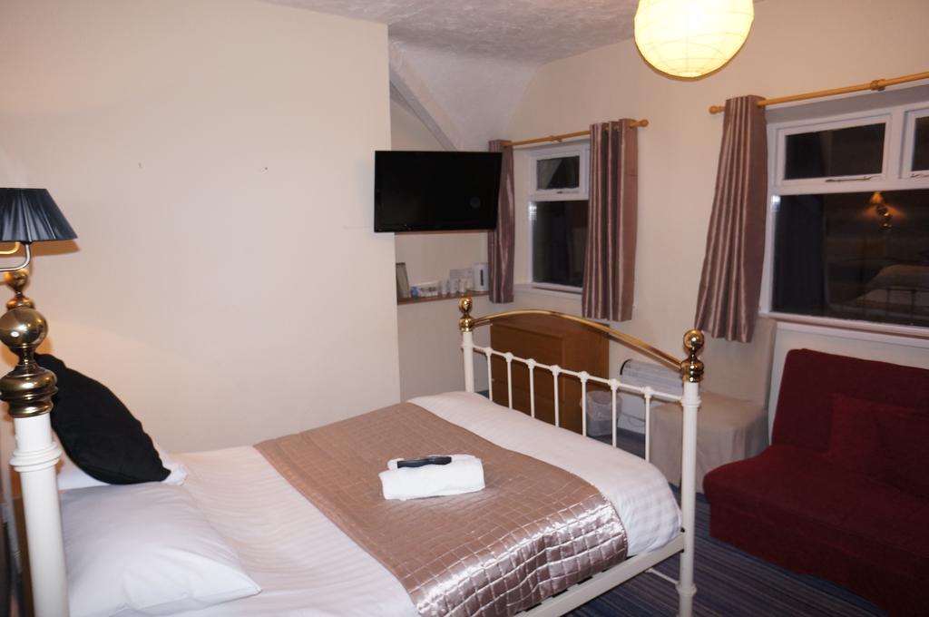 The New Osborne Hotel Blackpool Room photo